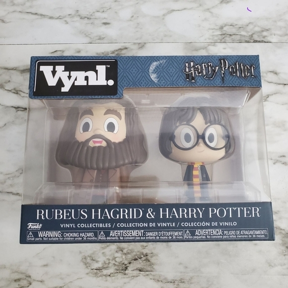 Funko Rubeus Hagrid & Harry Potter Vinyl Figures - Picture 1 of 5